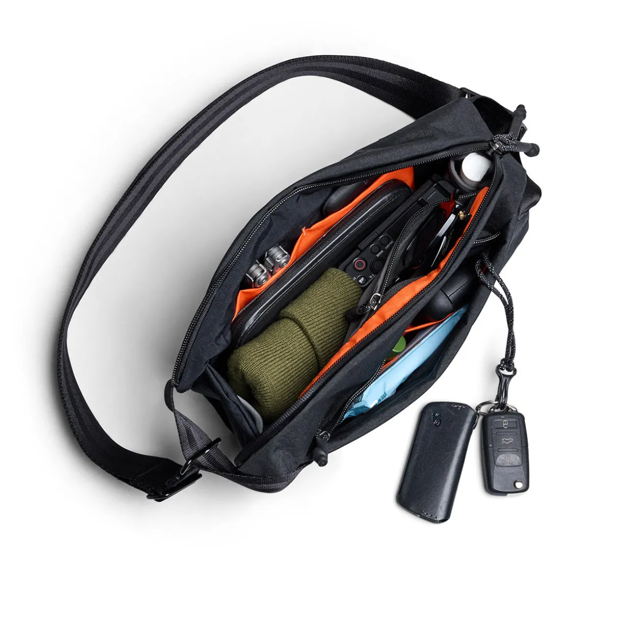 Carryology Essentials Sling