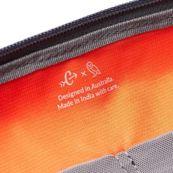 Carryology Essentials Tech Carry Kit